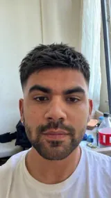 Medium-length hairstyle preview inside the NextHaircut mobile app